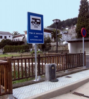 Area para autocaravanas en Navelgas