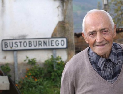 Pepe.- José Antonio en su aldea