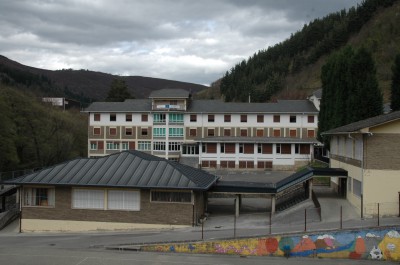 Mera.- CRA de Obanca y Escuela Hogar