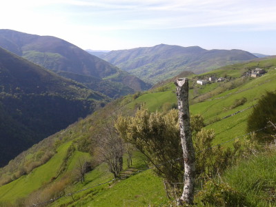 Brañas Abajo y valle Naviego