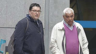 El condenado con su abogado. Internet, Mario Rojas