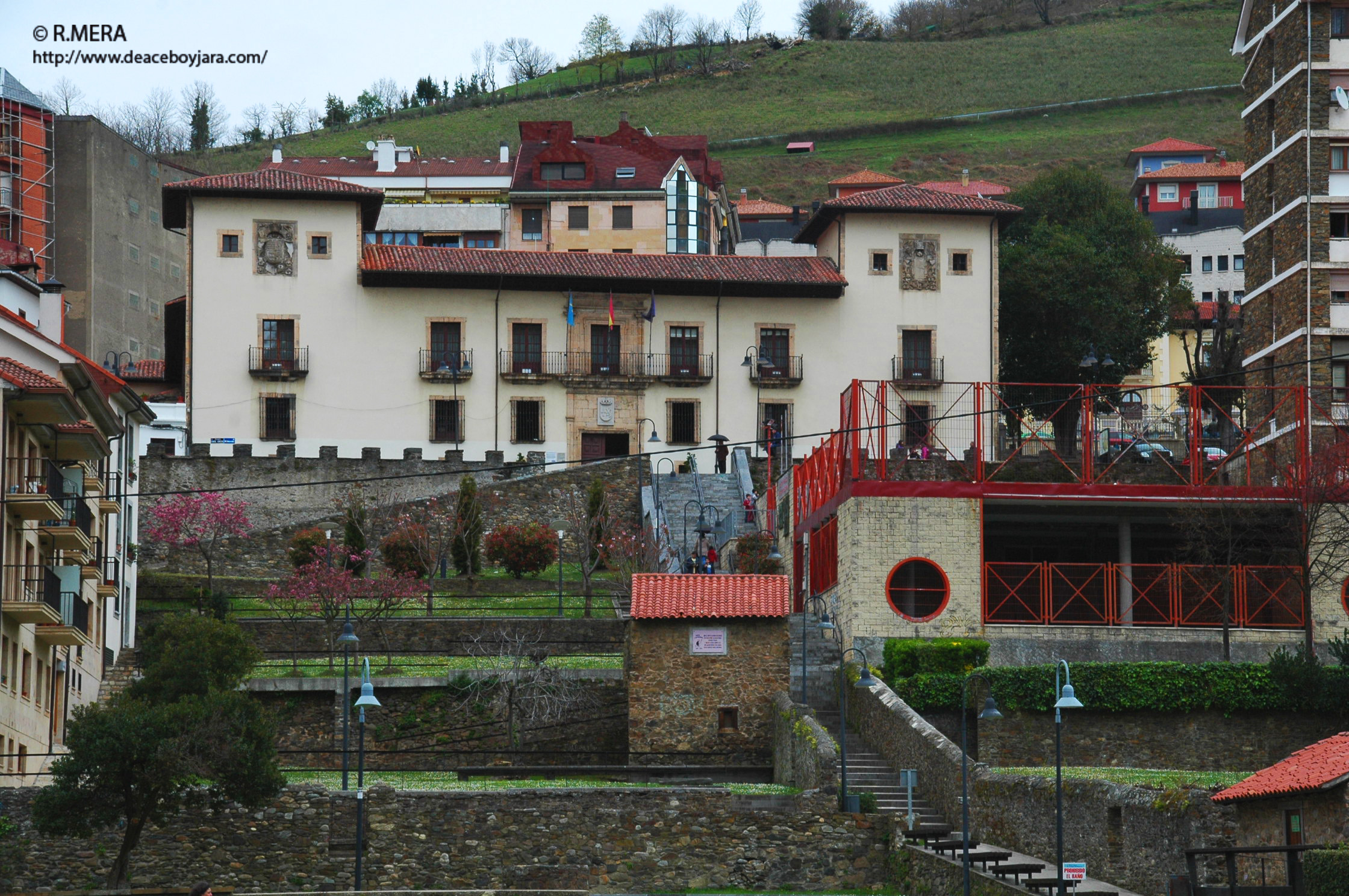 CANGAS DEL NARCEA.- El ayuntamiento continuará bonificando la construcción de naves ganaderas