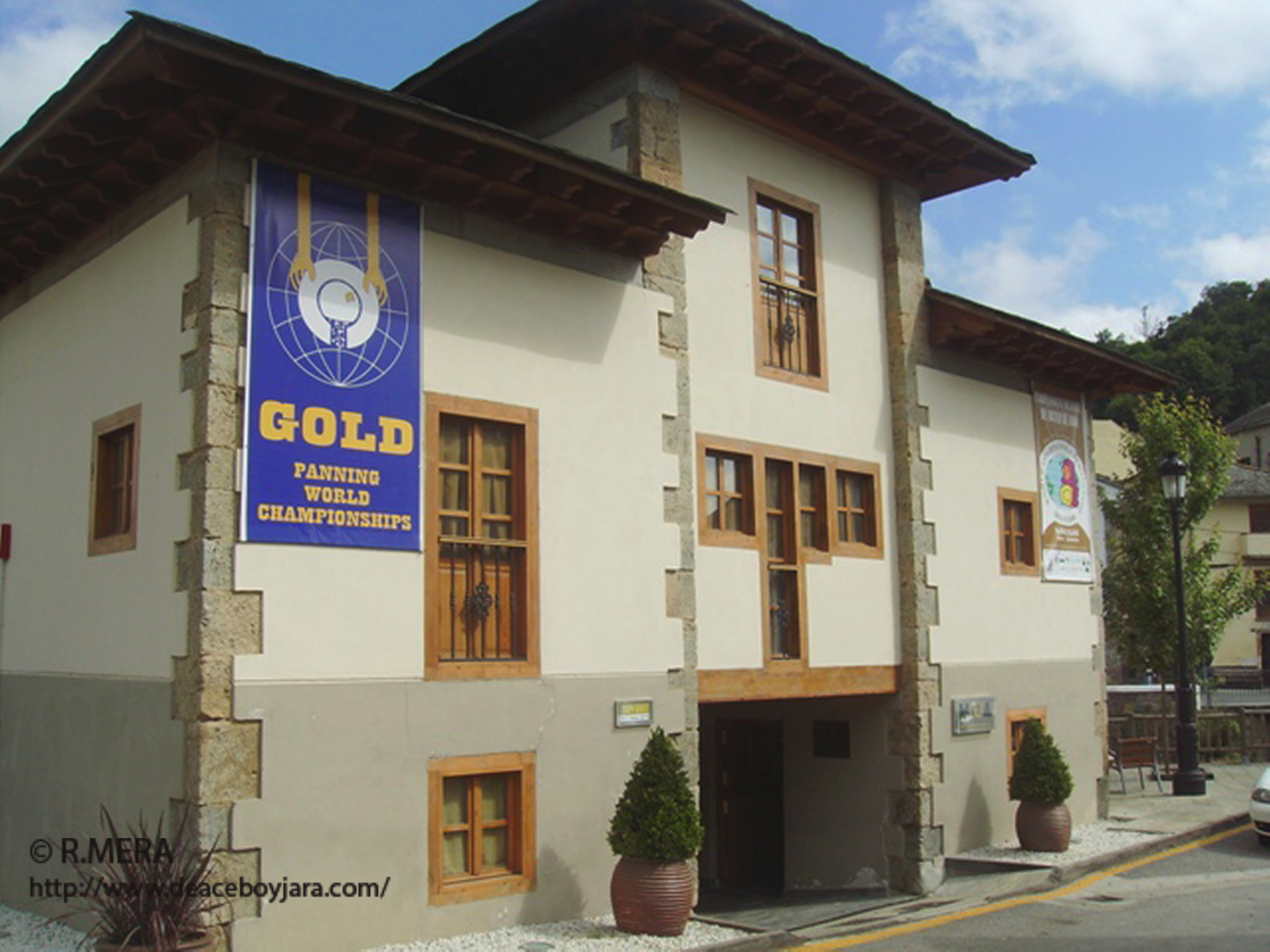 TINEO.- Oro en Navelgas