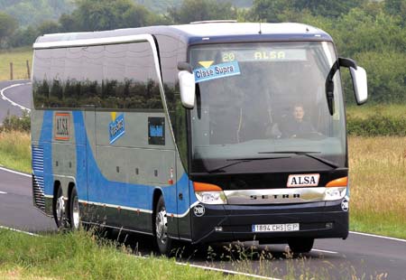 CANGAS DEL NARCEA.- Reforzado el servicio de transporte para estudiantes