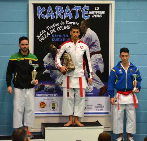 CANGAS DEL NARCEA.- Oro y bronce en el XXXI Trofeo de Karate villa de Colindres