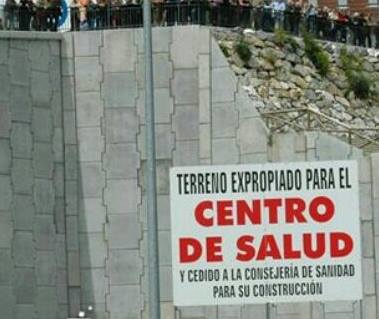 CANGAS DEL NARCEA.- Centro de Salud: El PP acusa a unos y otros de incumplimientos