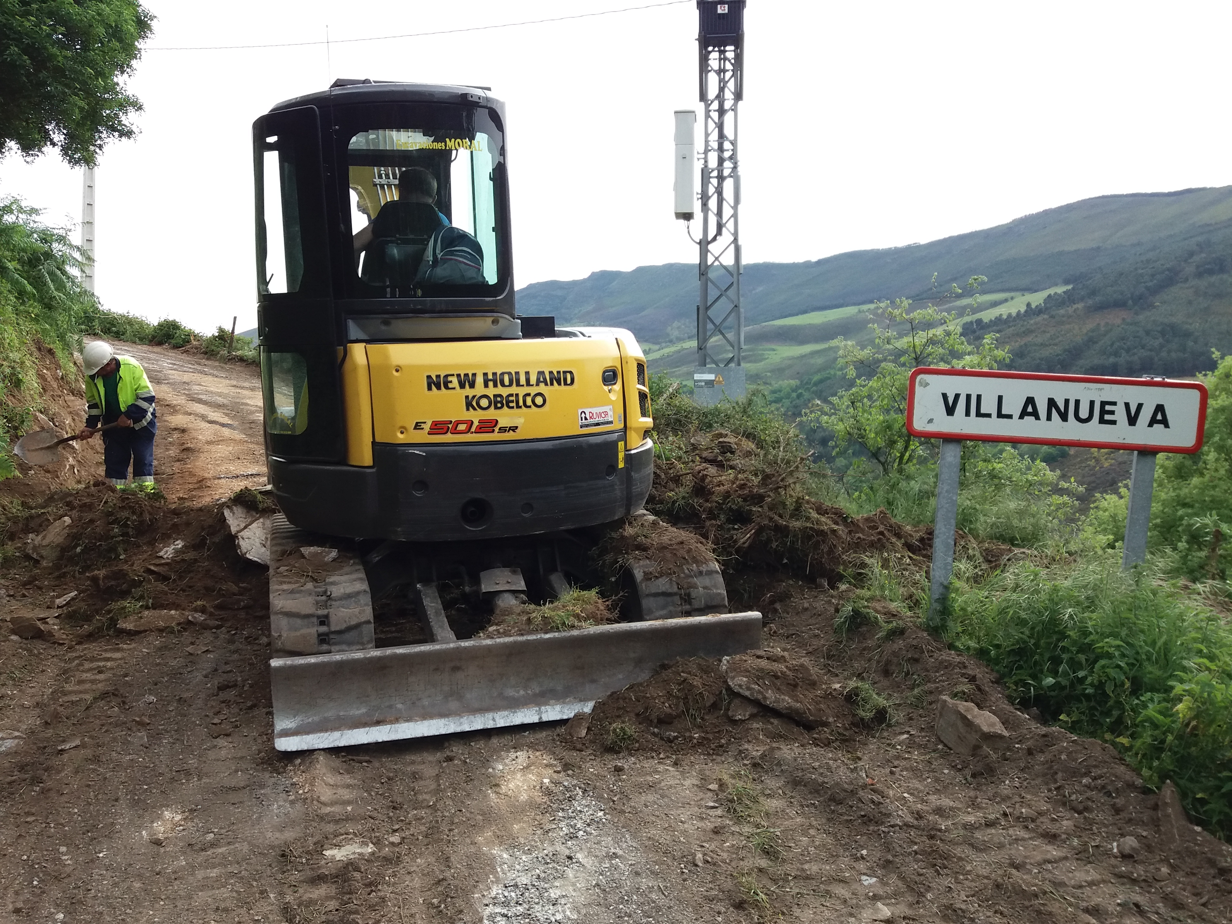 ALLANDE.- Acondicionamiento de accesos a Barras y Villanueva