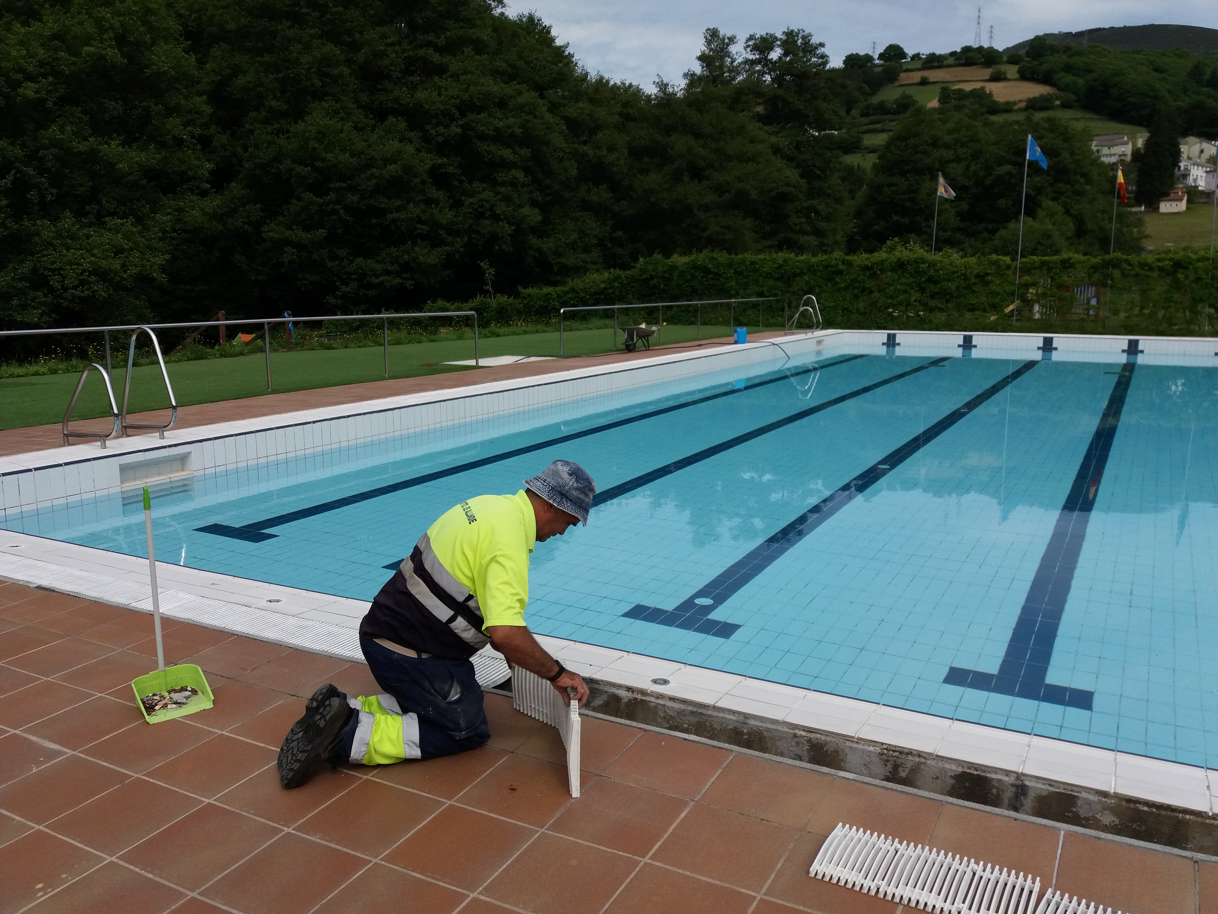 ALLANDE- Preparando los baños del verano