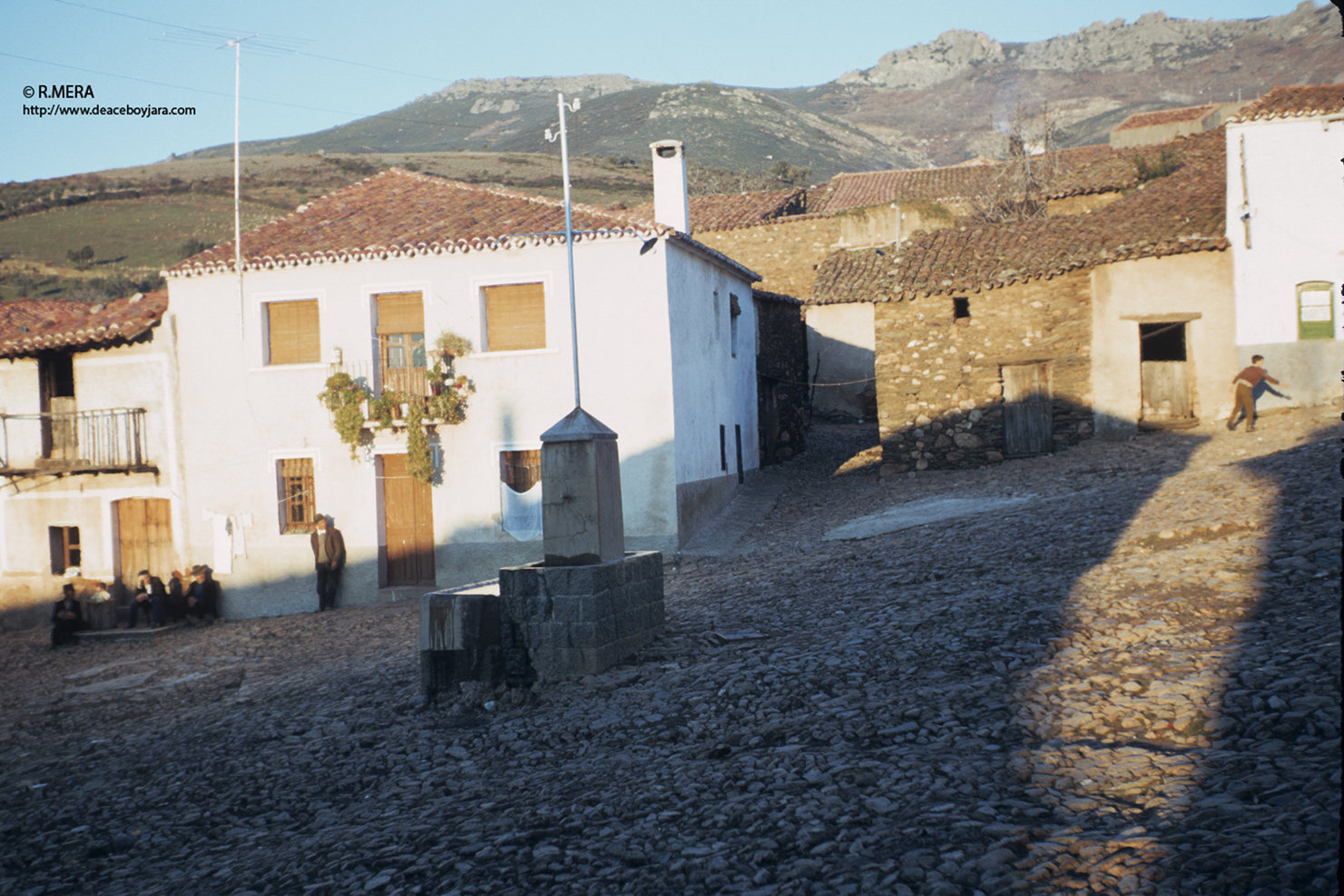 BERZOCANA.- La Plaza Vieja