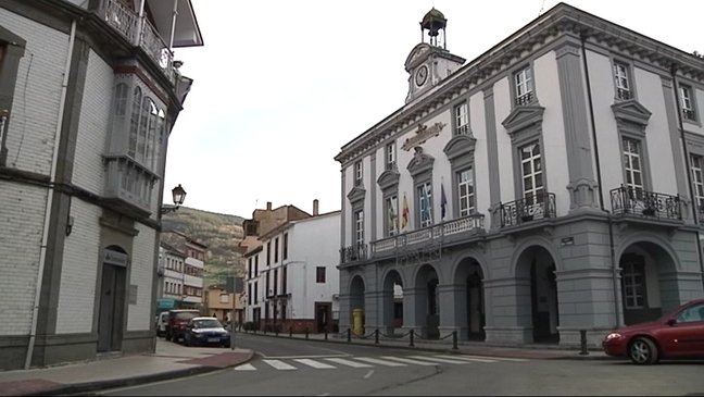 ALLANDE.- Los trabajadores municipales sin convenio desde el 96