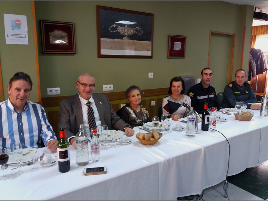 ALLANDE.- Comida navideña y homenaje a María Olimpia por la defensa de su pueblo frente al fuego