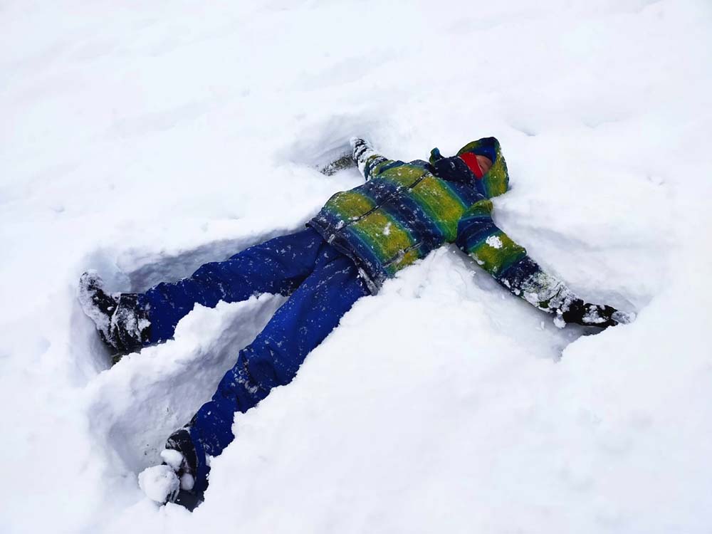 Nieve en campos, aldeas y ciudades (Cangas, Madrid, Aranda)