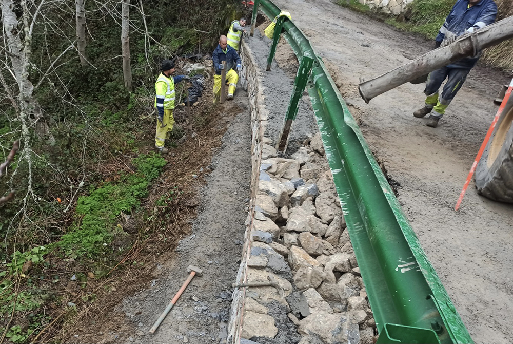 Las obras en la carretera de Obacho “avanzan a buen ritmo”