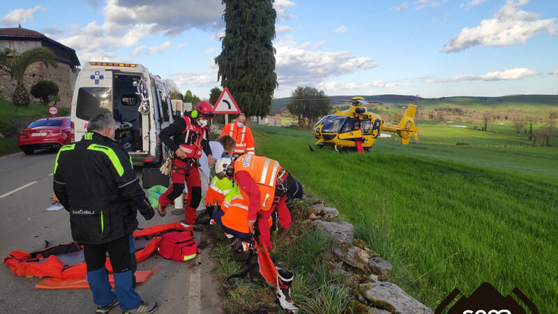 Motorista herido grave en Tineo