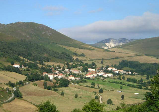 CANGAS:Contento en Becerrales, Mieldes y Dagüeño