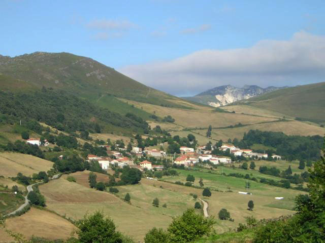 CANGAS:Contento en Becerrales, Mieldes y Dagüeño