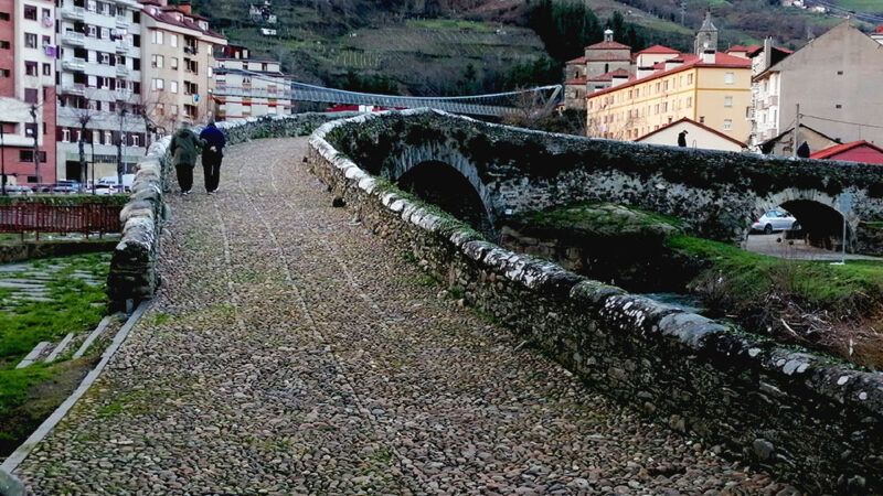 La foto y su pie: Tiempo, vida, piedras