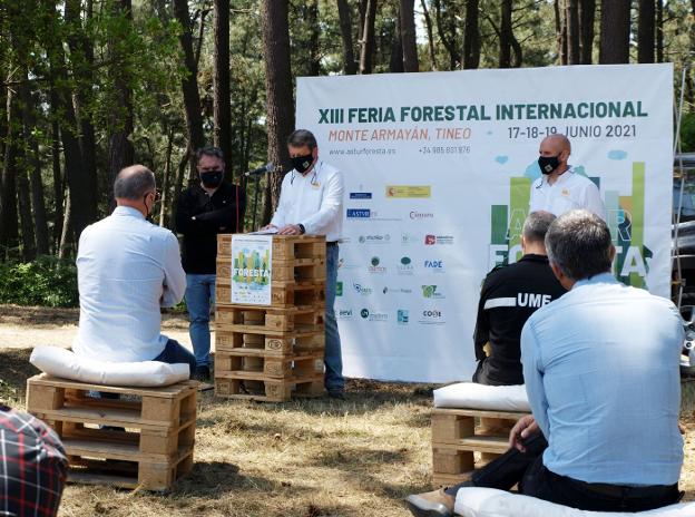 Vuelve la feria Asturforesta al monte de Armañán