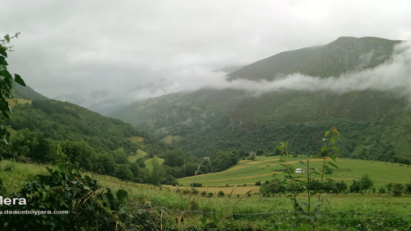 Agua, frío y nieblas en la aldea. Tal parece que preparamos vacaciones navideñas