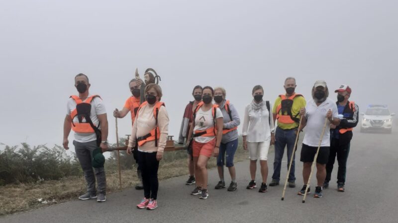 San Juan ‘Bailón’ peregrina al Acebo