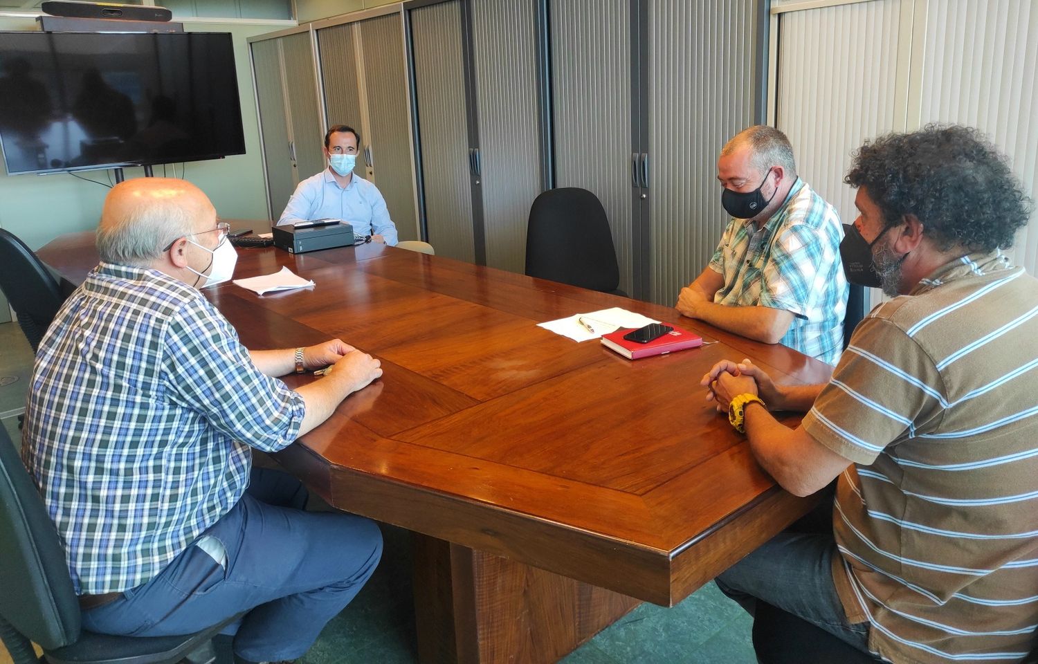 Los pescadores de Cangas y Tineo quieren un plan de pesca por cada río