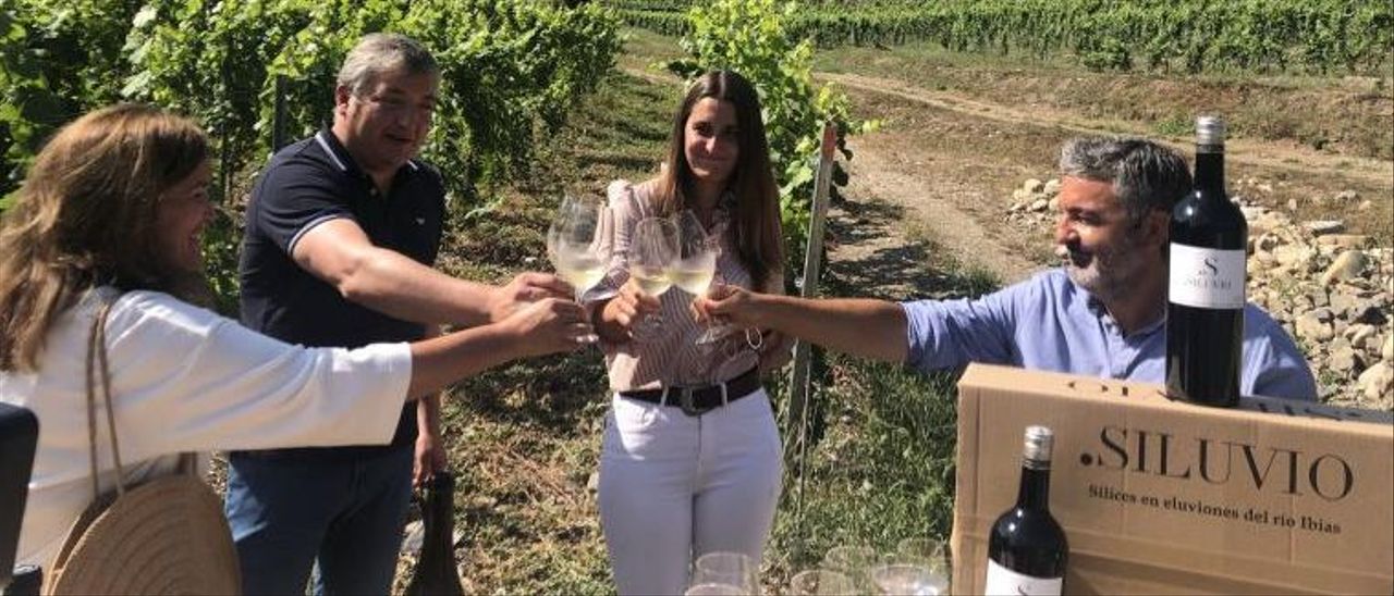 Cecos (Ibias) se incorpora a la DOP Vino de Cangas con todos los honores