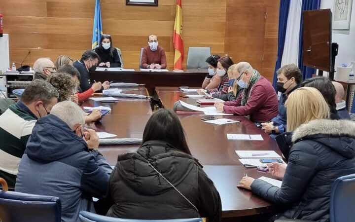 CANGAS DEL NARCEA.- El Ayuntamiento defiende en bloque a sus ganaderos