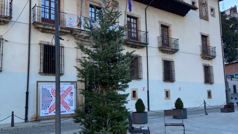 Volvió a Cangas ‘El árbol de los niños’