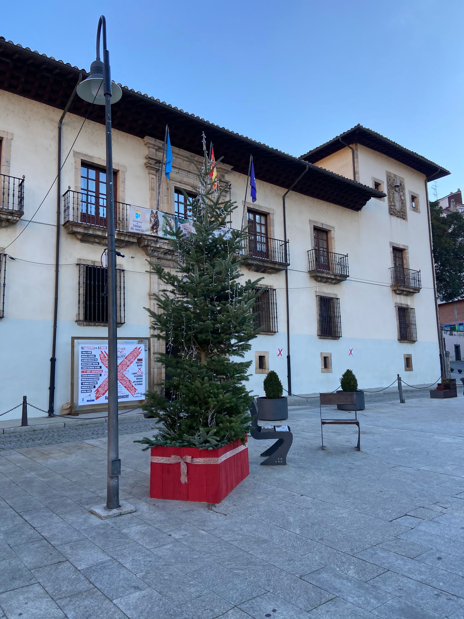 Volvió a Cangas ‘El árbol de los niños’