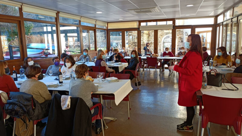 Cangas clausura los talleres Mujer Rural con la participaciónde 165 vecinas