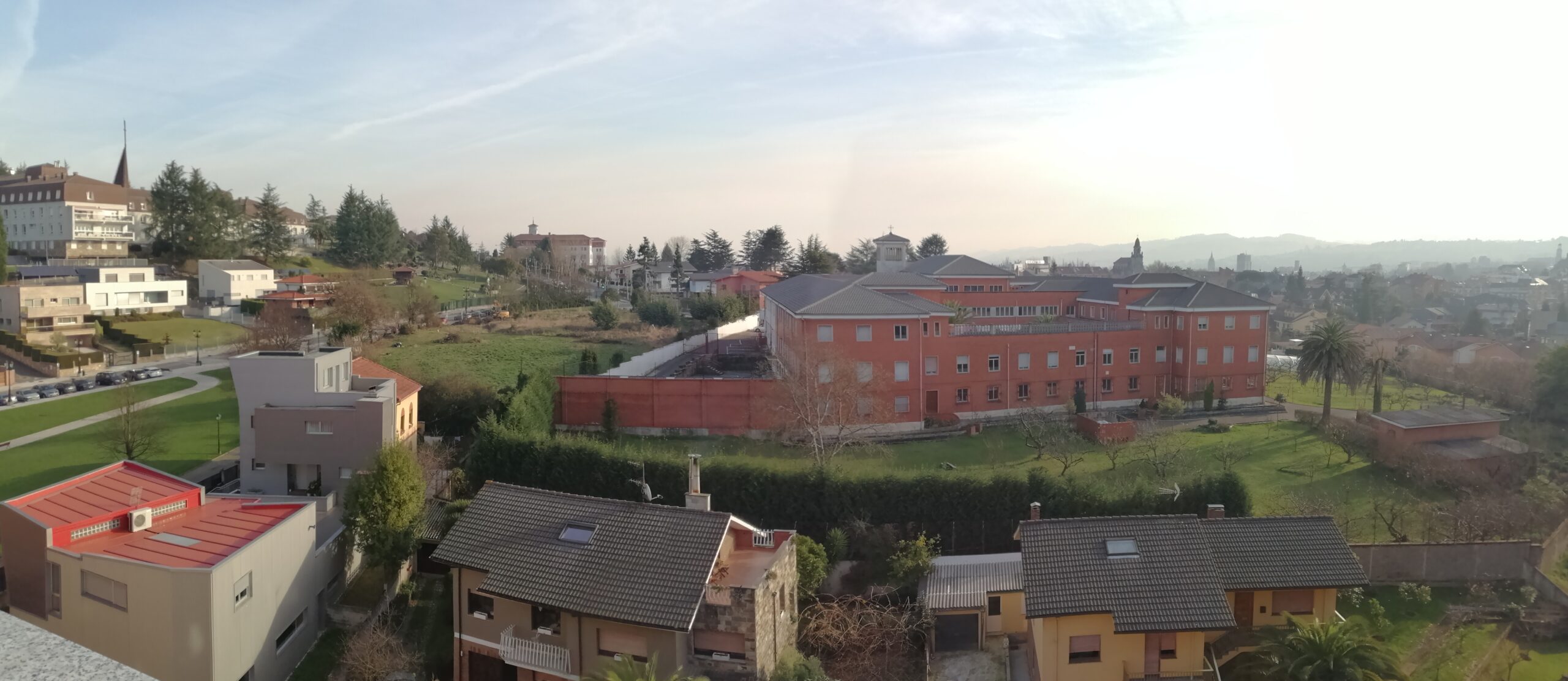 La foto y su pie. El día señala primavera en invierno