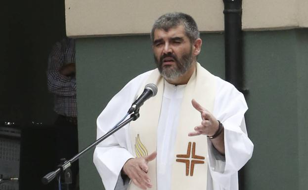 Murió Tito, sacerdote que fue de Cangas