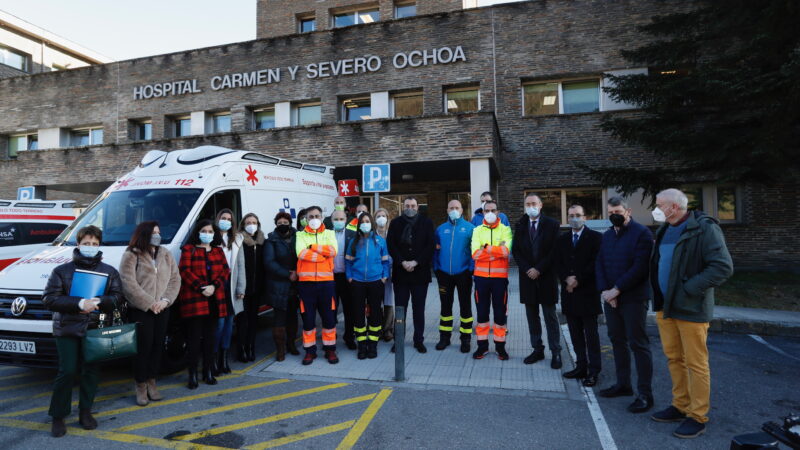 Entregadas la UVI móvil y una ambulancia convencional al Área sanitaria II. Suroccidente