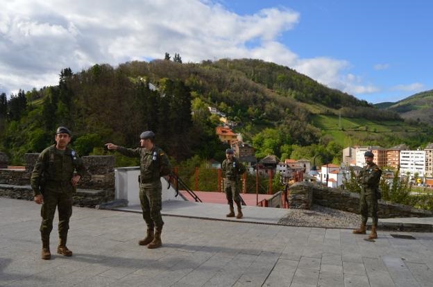 Jura de bandera en Cangas del Narcea