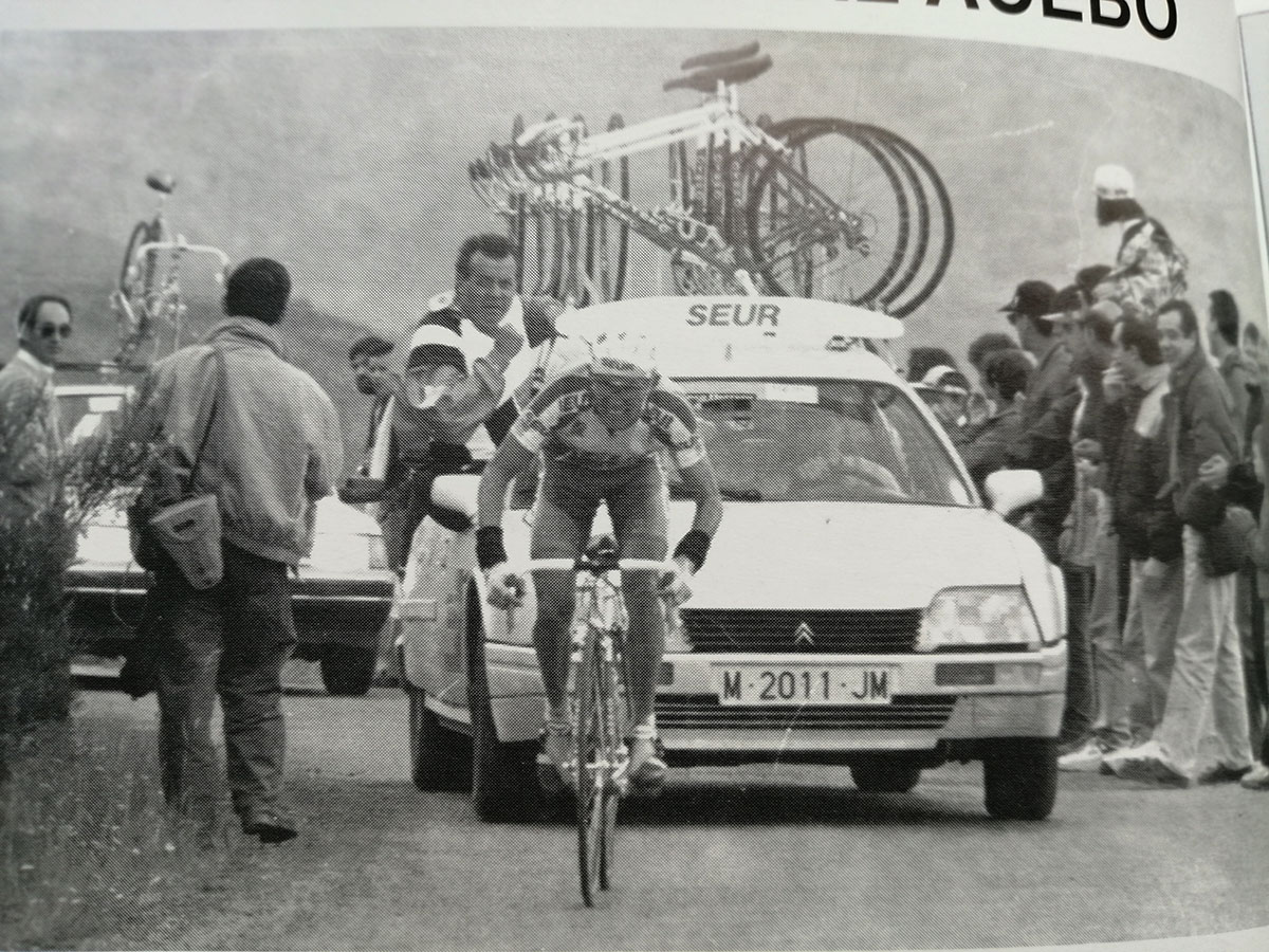 En mayo de hace 30 años la Vuelta a Asturias llega por primera vez al Acebo