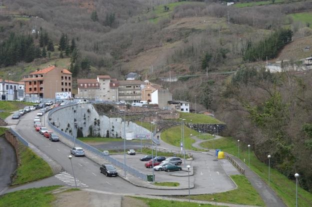 La residencia de mayores irá en La Cortina y se diseñará como viviendas, no como centro al uso