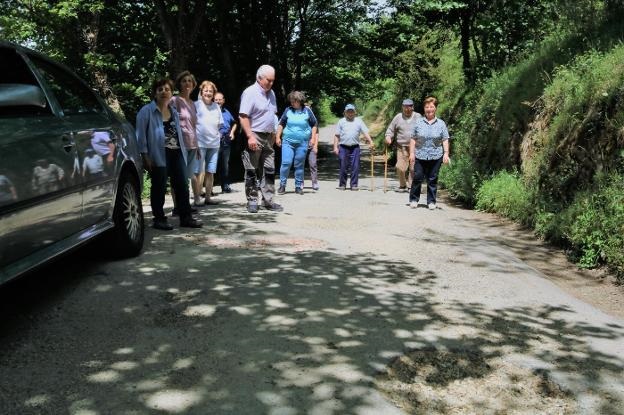 Sierra protesta por el estado de su carretera y amenaza con “tomar el Ayuntamiento”