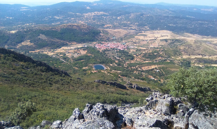 Se fue mayo cargado de soles y agua; en junio el sol y  el agua siguen jugando al escondite