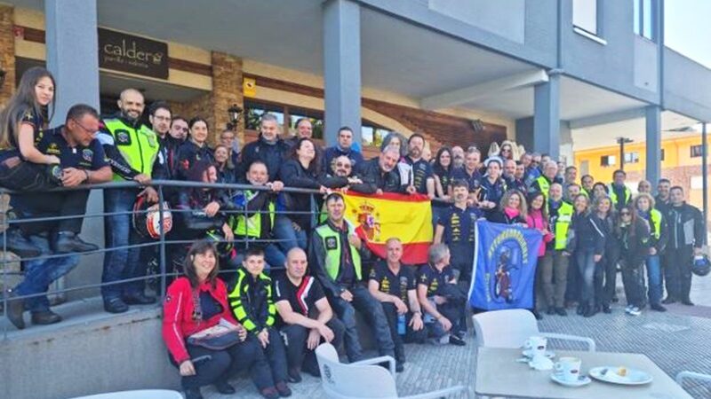 Los motoristas de “Asturguardianes” visitan Cangas