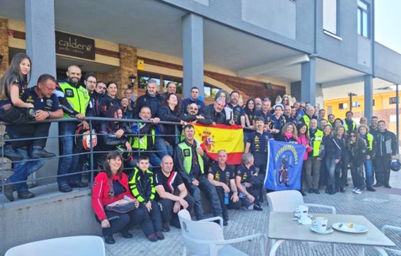 Los motoristas de “Asturguardianes” visitan Cangas