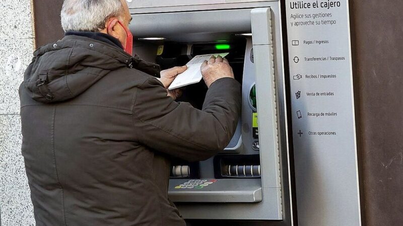 Nos llegan otras formas bancarias más accesibles para los mayores y las aldeas