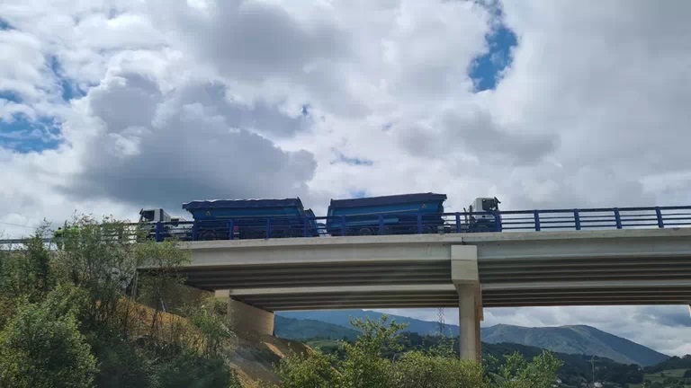 Abrió el puente de la Barrosa