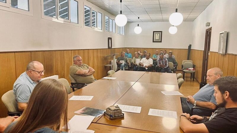 Los propietarios de montes de Ibias denuncian su abandono por la Administración