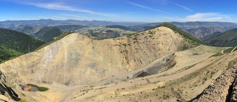 El Gobierno Regional destina 33, 8 millones para restauraciones en Cerredo y Buseiro