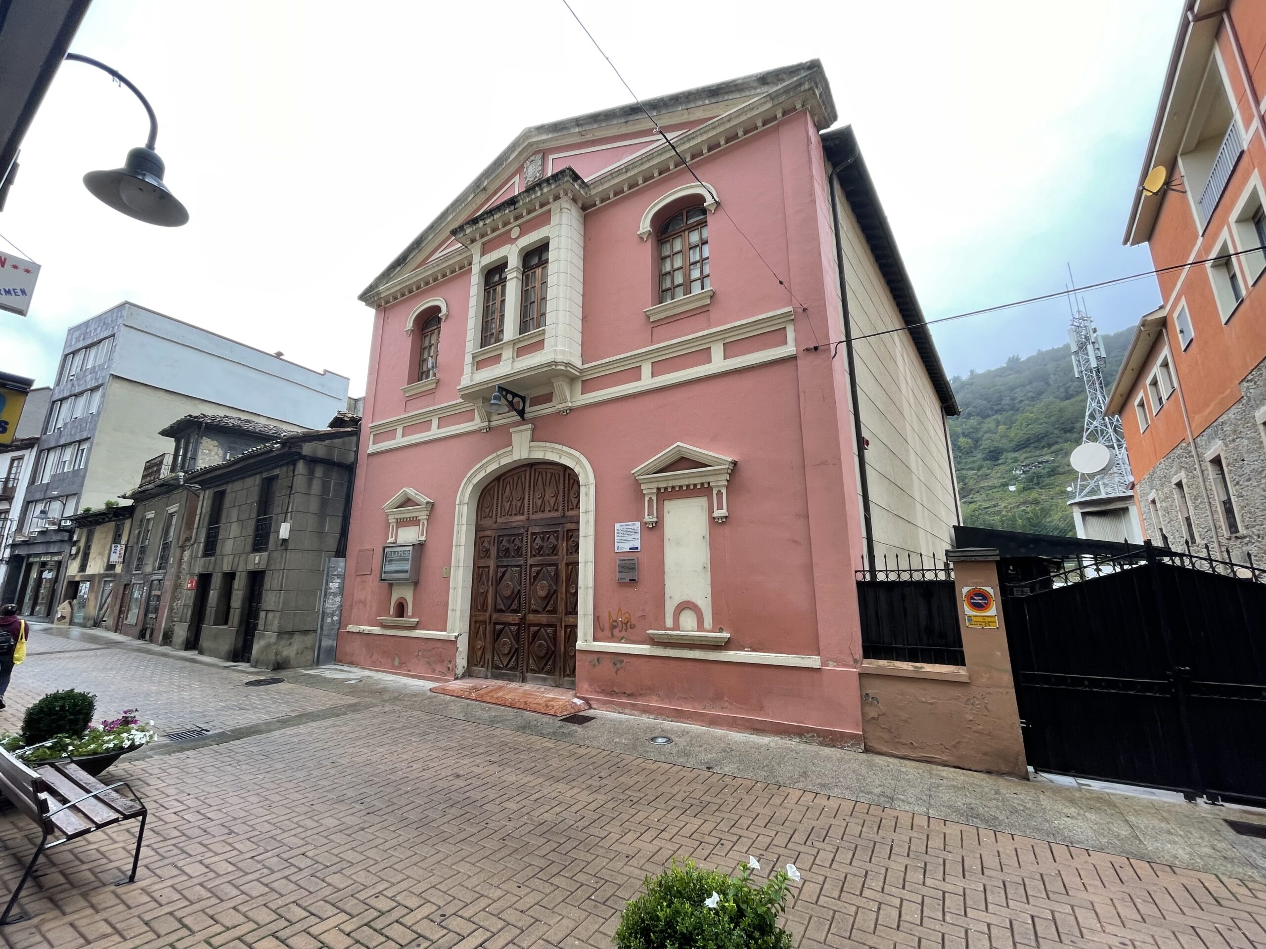 Cangas del Narcea modernizará el equipamiento del teatro Toreno con fondos europeos