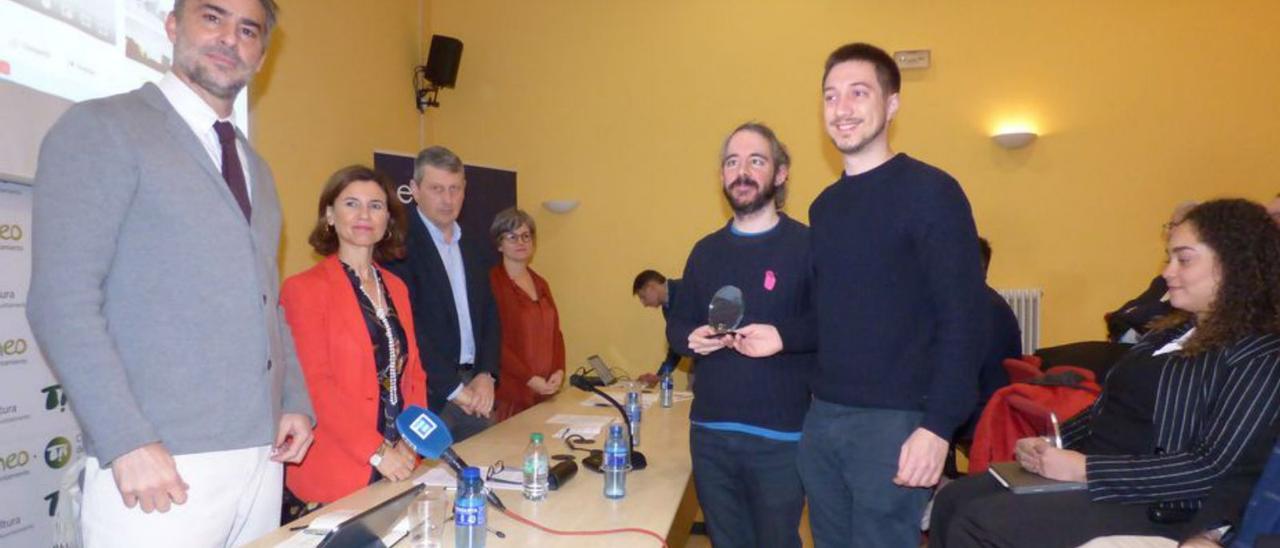 La plaza de Tineo cambiará su cara y tendrá “Luz Minera”