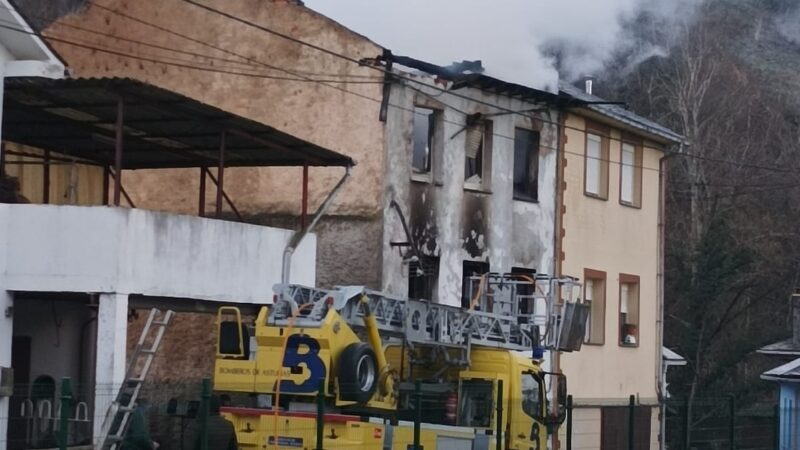 NARCEA.-Una mujer fallecida y otra herida grave en un incendio en Limés