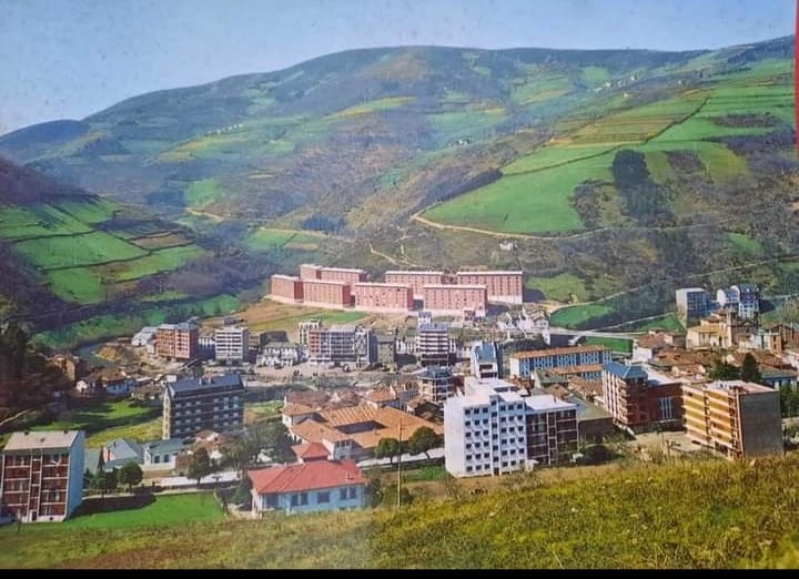 CANGAS.- Cincuenta años del Fuejo. Juntarse para revivir recuerdos