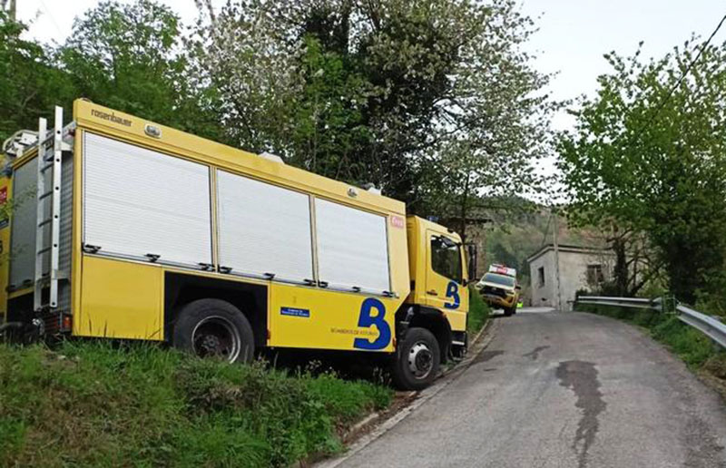 CANGAS DEL NARCEA.- Muere en accidente de tractor en Saburcio