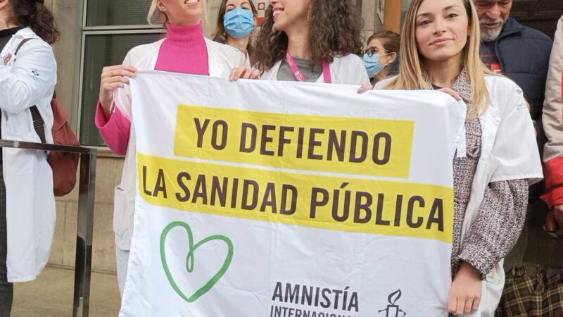 Concentraciones en defesa de la  Atención Primaria. También en Cangas